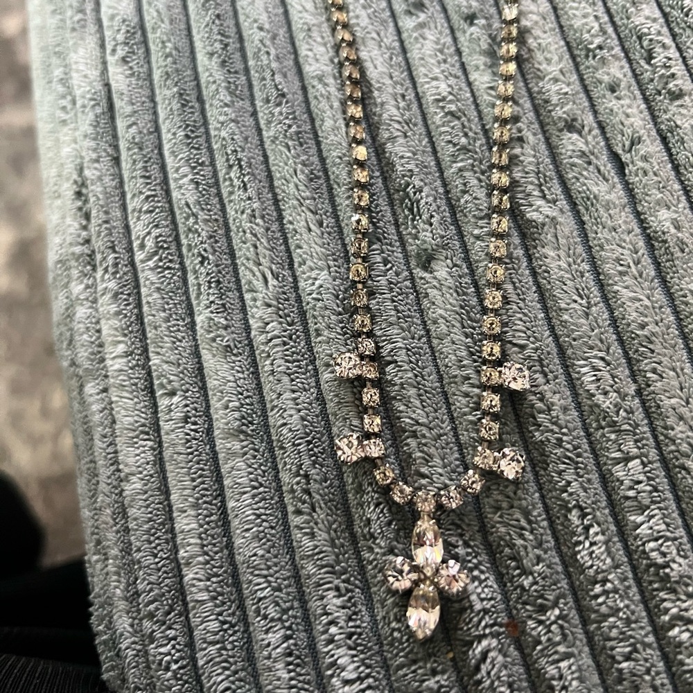 Vintage crystal Necklace